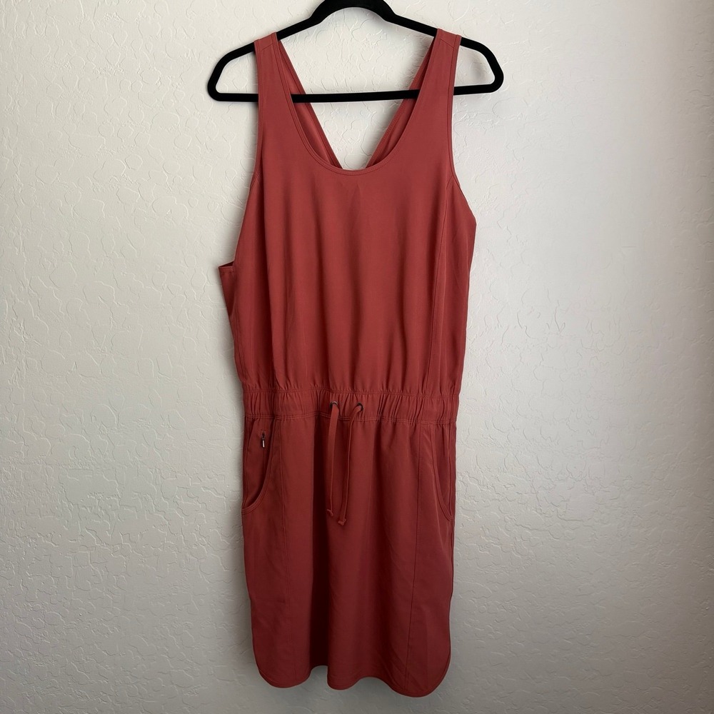 Patagonia Women's Fleetwith Outdoor Hiking Dress Red Medium - Picture 2 of 8